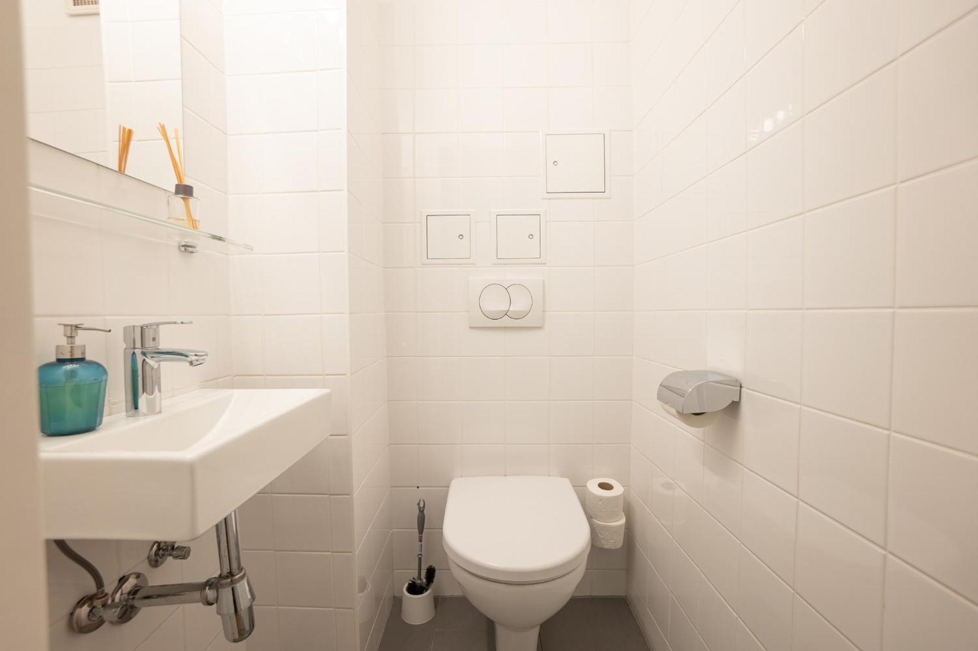 Charming With Balcony, Close To Stephansdom Cathedral Wien