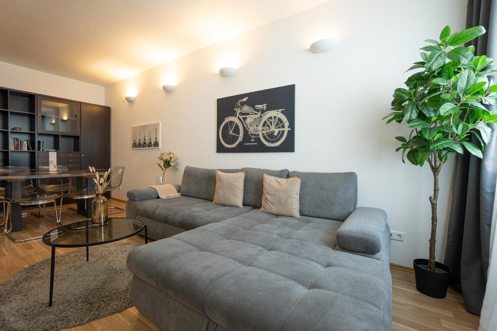 Charming With Balcony, Close To Stephansdom Cathedral Apartment Wien